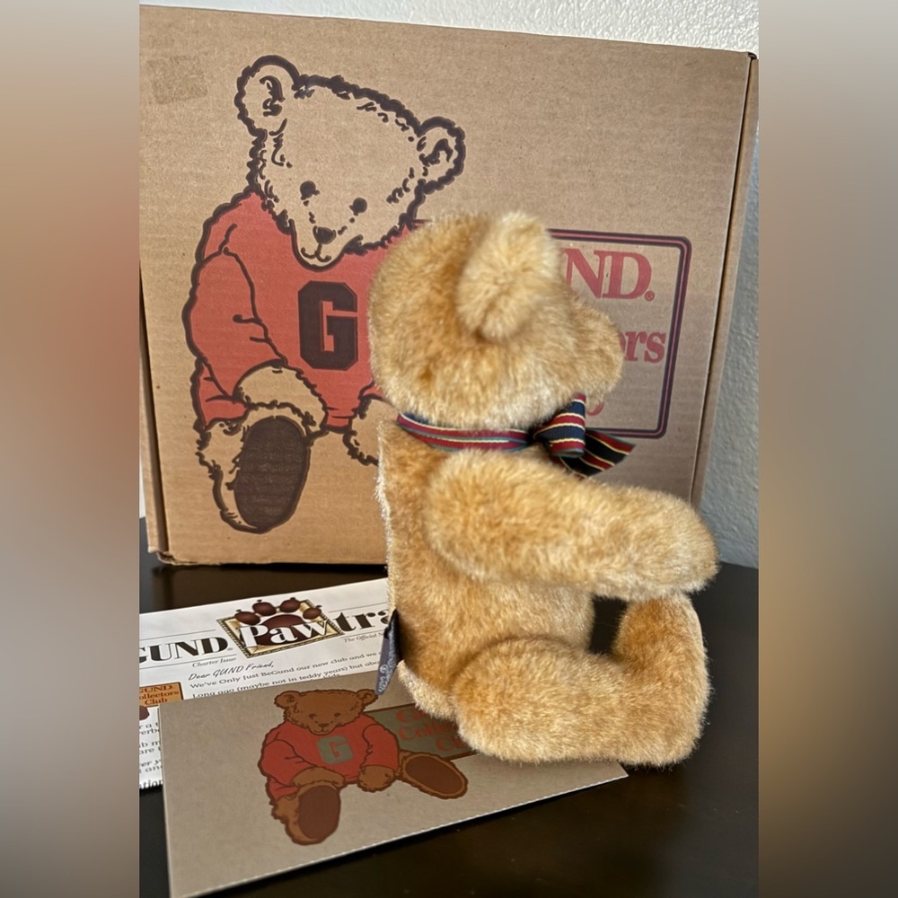 Vintage 1995 GUND Collectors Club Teddy Bear NIB Poseable w/ Box & Shirt - Picture 3 of 7